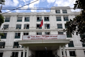 मापदण्ड विपरीत लिएको शुल्क फिर्ता गर्न निजी विद्यालयलाई शिक्षा मन्त्रालयको निर्देशन, अटेर गरे कारबाही हुने