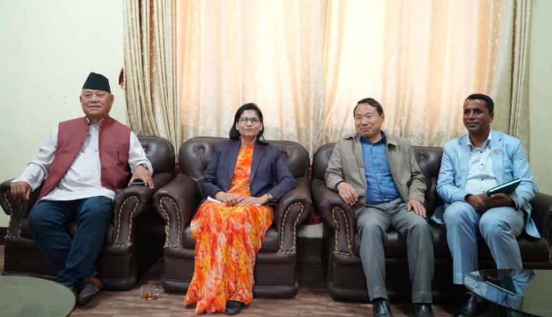 सरकारले ल्याउन लागेको अध्यादेशविरुद्ध साझा रणनीति बनाउन विपक्षी दलहरूबीच सिंहदरबारमा बैठक सुरु