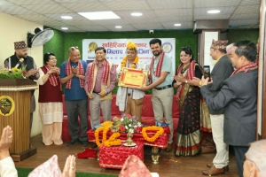 १५३ विश्व कीर्तिमानी स्रष्टा डा. डीआर उपाध्यायको ‘अन्तस्करण’ लोकार्पण, समकालीन साहित्यिक बहसको केन्द्र बन्यो