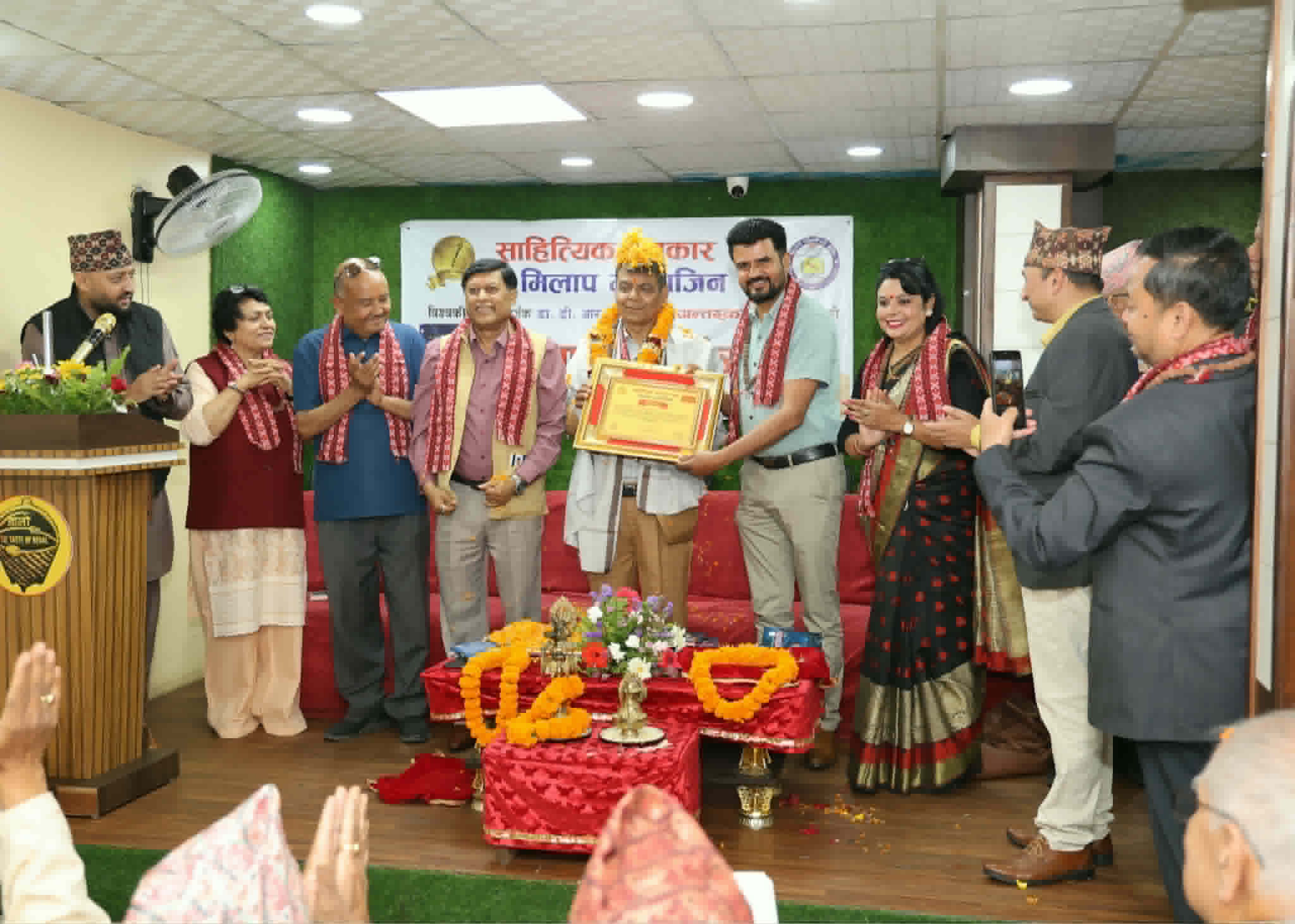 १५३ विश्व कीर्तिमानी स्रष्टा डा. डीआर उपाध्यायको ‘अन्तस्करण’ लोकार्पण, समकालीन साहित्यिक बहसको केन्द्र बन्यो
