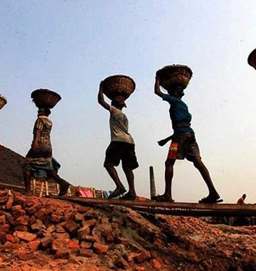 न्यूनतम पारिश्रमिक नपाएको श्रमिकको गुनासो, नौ महिनामा ४५० उजुरी दर्ता