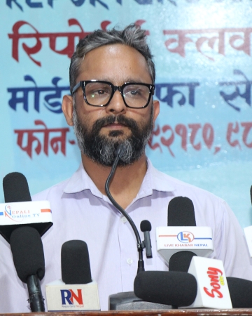 १९ जिल्लाका करिब ३ हजार विद्यार्थीलाई शैक्षिक सामग्री वितरण गरिँदै