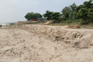 बागमती नदी किनारमा गिट्टी-बालुवा उत्खनन भएको भन्दै स्थानीयद्वारा चिन्ता व्यक्त
