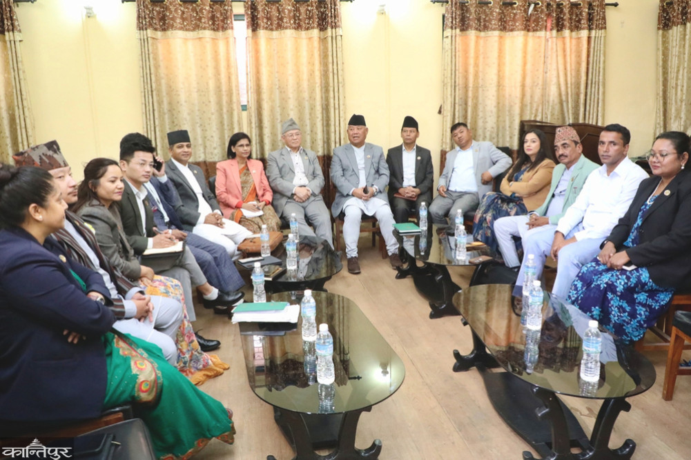 प्रधानमन्त्रीको अभिव्यक्तिविरुद्ध विपक्षी दलहरू आक्रामक, माफी नमागेसम्म संसद् अवरोध जारी रहने