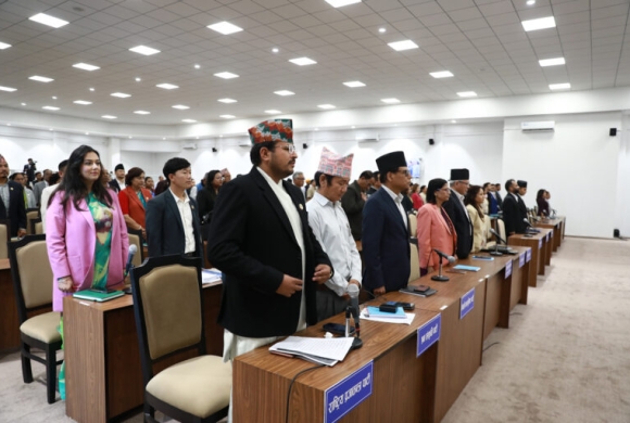 कार्यसूचीमै प्रवेश नगरी प्रतिनिधिसभा बैठक स्थगित, विपक्षीको अवरोध जारी