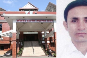 इलाम चुलाचुलीका इन्जिनियर डिल्लीराज खड्का ६ लाख घुससहित रंगेहात पक्राउ