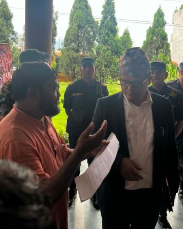 सुकुमबासीद्वारा सरकारसमक्ष १२ बुँदे मागपत्रः सिडिओ र अर्थमन्त्रीका सल्लाहकारद्वारा पहल गर्ने प्रतिबद्धता