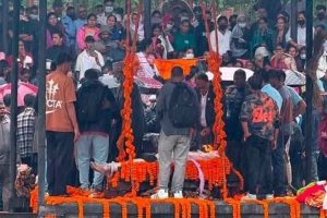 आत्मदाहको प्रयासपछि मृत्यु बरण गरेका गणेश नेपालीको अन्त्येष्टि