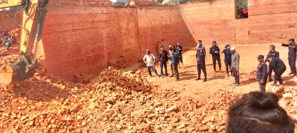 नेपालगन्जमा इट्टा भट्टाको पर्खाल भत्किँदा दुई मजदुरको मृत्यु
