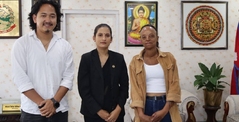ज्योति महतसँग मन्त्री बादीको भेट, उपचार र आत्मनिर्भरताका लागि सहयोग गर्ने