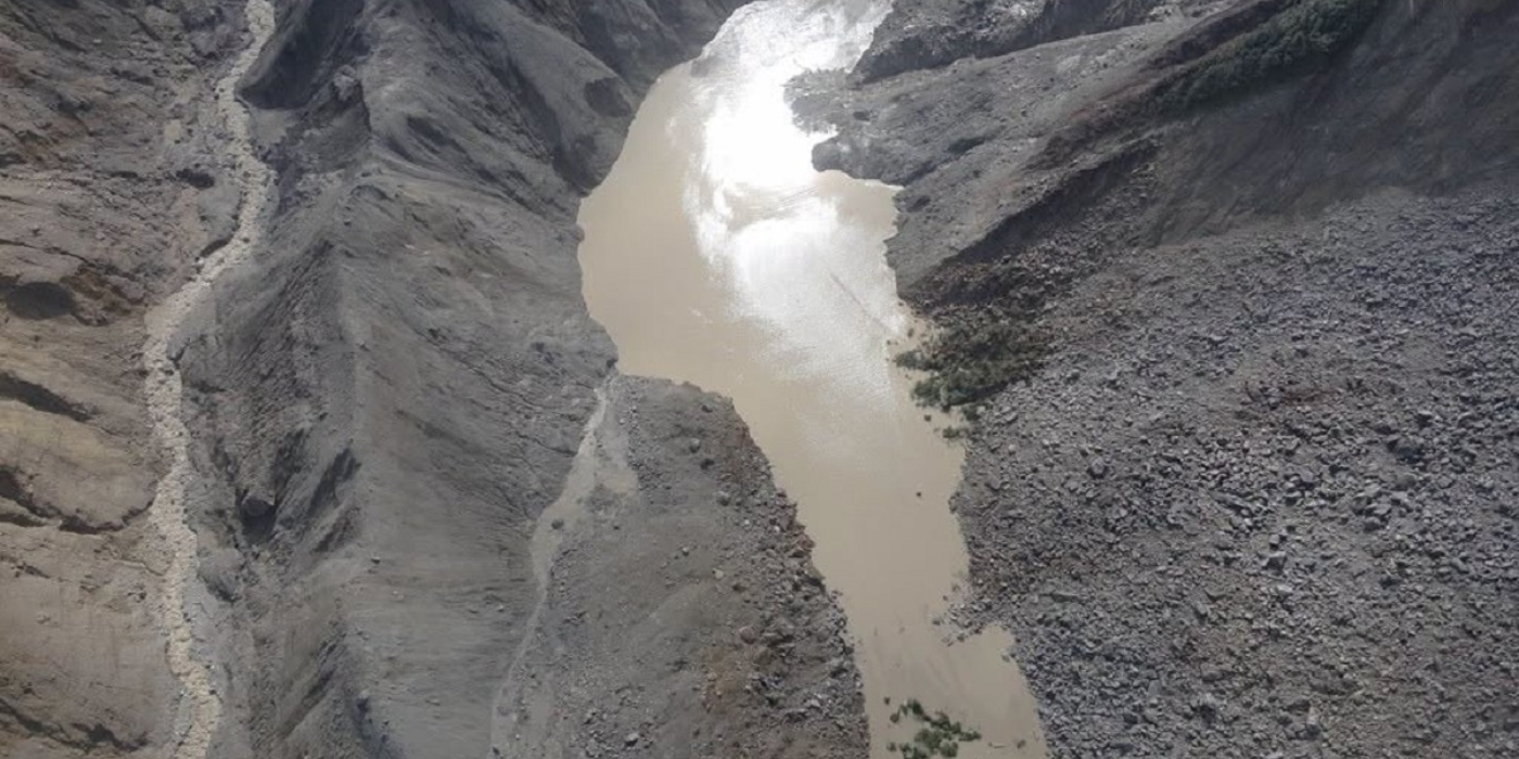 चीनतर्फ पहिरोले बनेको ठुलो ताल फुट्यो, पहिलेभन्दा ठुलो बाढीको चेतावनी