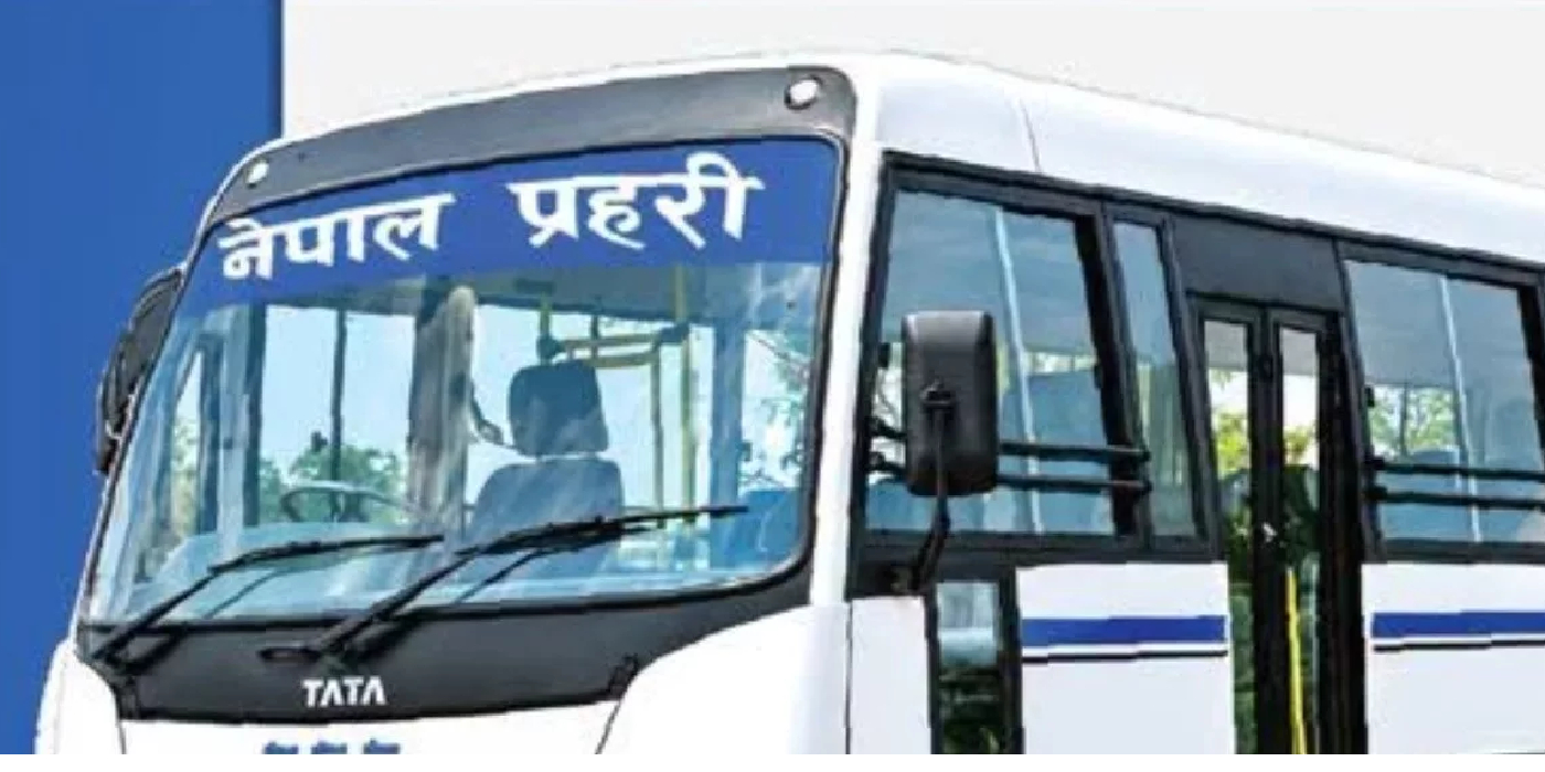 काठमाडौँमा प्रहरीको निःशुल्क बस सेवा, दुई दिनमा १ हजार ४०६ लाभान्वित