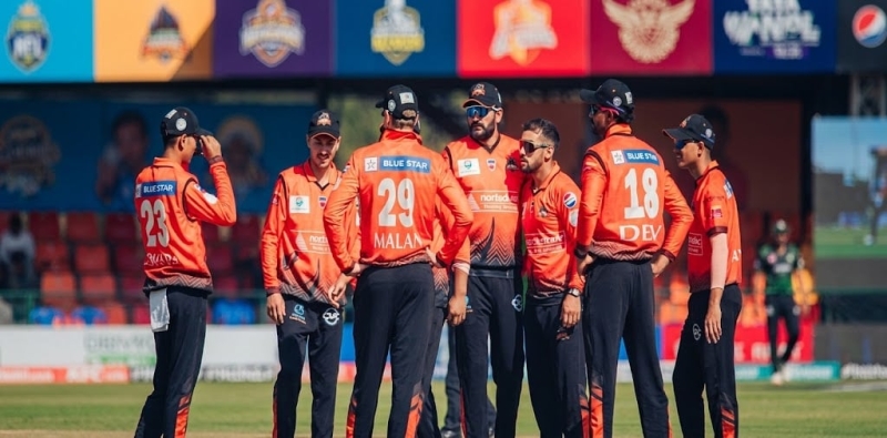 विराटनगरलाई ८ रनले हराउँदै चितवन राइनोज विजयी